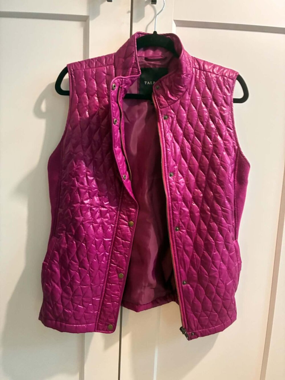 Talots Magenta Quilted Puffer Vest with Knit Side Panels - Size Large
